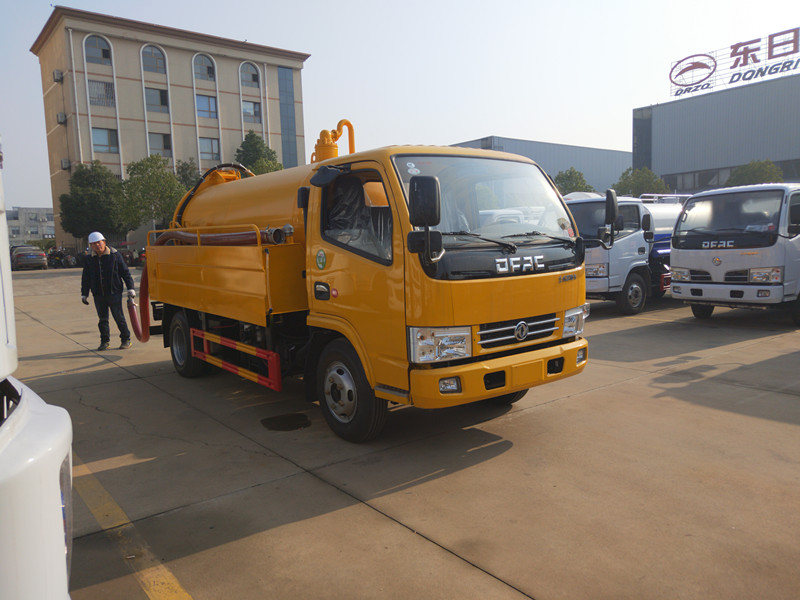 多利卡5方清洗吸污車吸污-小型吸污車 多利卡5方清洗吸污車吸污-小型吸污車