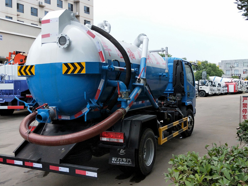 東風(fēng)福瑞卡吸污車-3-5方吸污車 東風(fēng)福瑞卡吸污車-3-5方吸污車