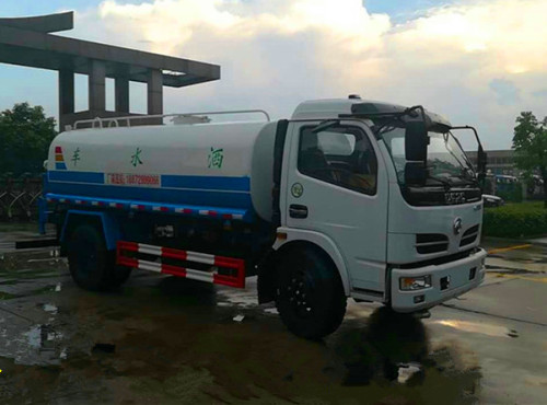 大連灑水車(chē)銷(xiāo)售 大連灑水車(chē)銷(xiāo)售