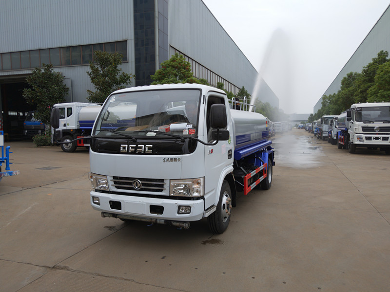 程力5噸灑水車價格 程力5噸灑水車價格