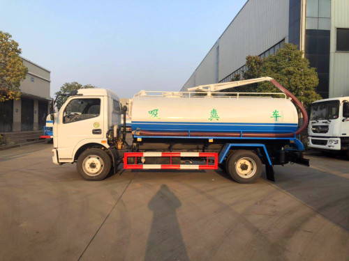 東風福瑞卡吸糞車-8立方吸糞車 東風福瑞卡吸糞車-8立方吸糞車