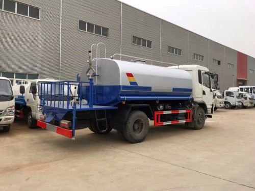 東風(fēng)12噸灑水車多少錢一輛 東風(fēng)12噸灑水車多少錢一輛