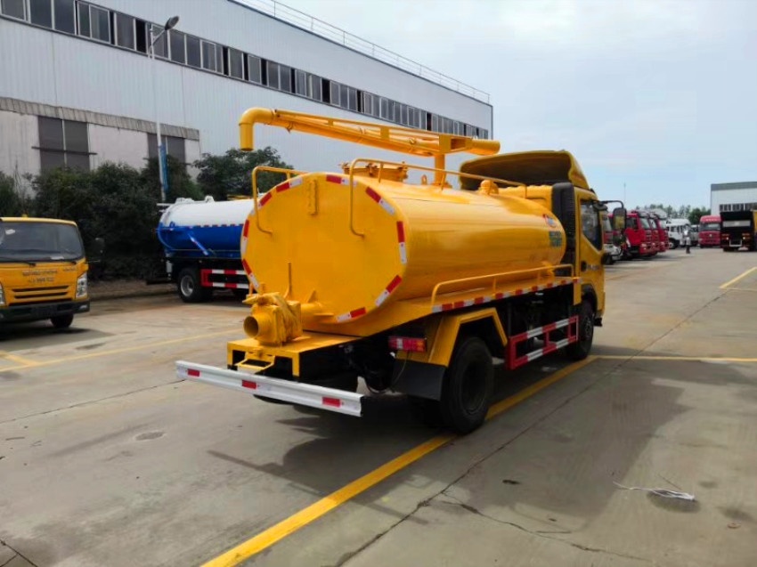 吸糞車 吸糞車
