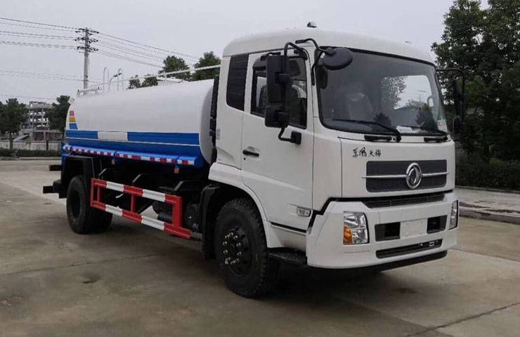 灑水車(chē)在哪里買(mǎi)比較好-湖北程力 灑水車(chē)在哪里買(mǎi)比較好-湖北程力