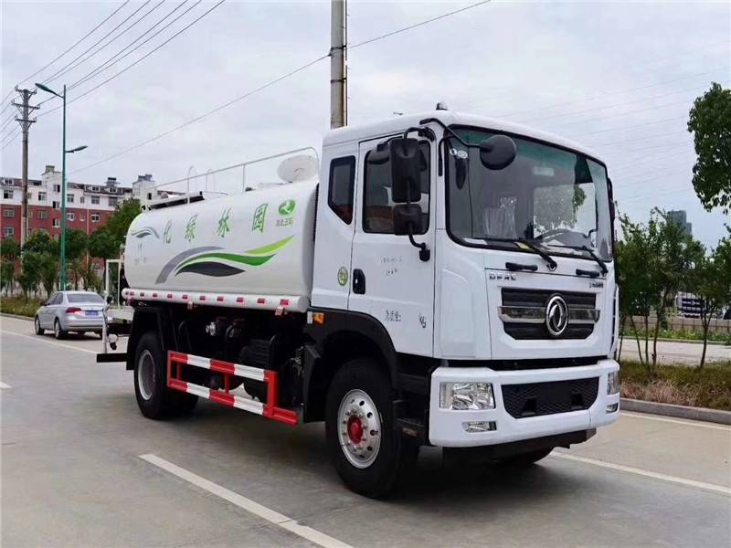 國(guó)六東風(fēng)D9多利卡12方灑水車 單橋綠化噴灑車生產(chǎn)廠家 國(guó)六東風(fēng)D9多利卡12方灑水車 單橋綠化噴灑車生產(chǎn)廠家