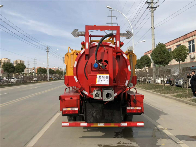 養殖場吸糞車 工廠吸污車 吸糞車清理化糞 養殖場吸糞車 工廠吸污車 吸糞車清理化糞