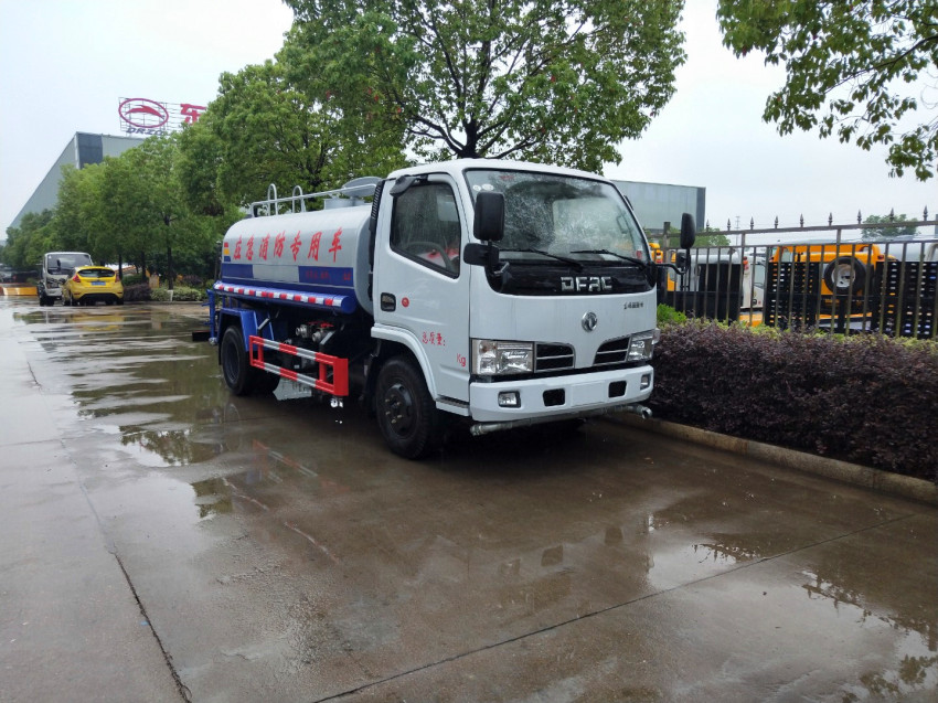 東風5噸灑水車-東風5立方灑水車價格報價-程力集團 東風5噸灑水車-東風5立方灑水車價格報價-程力集團