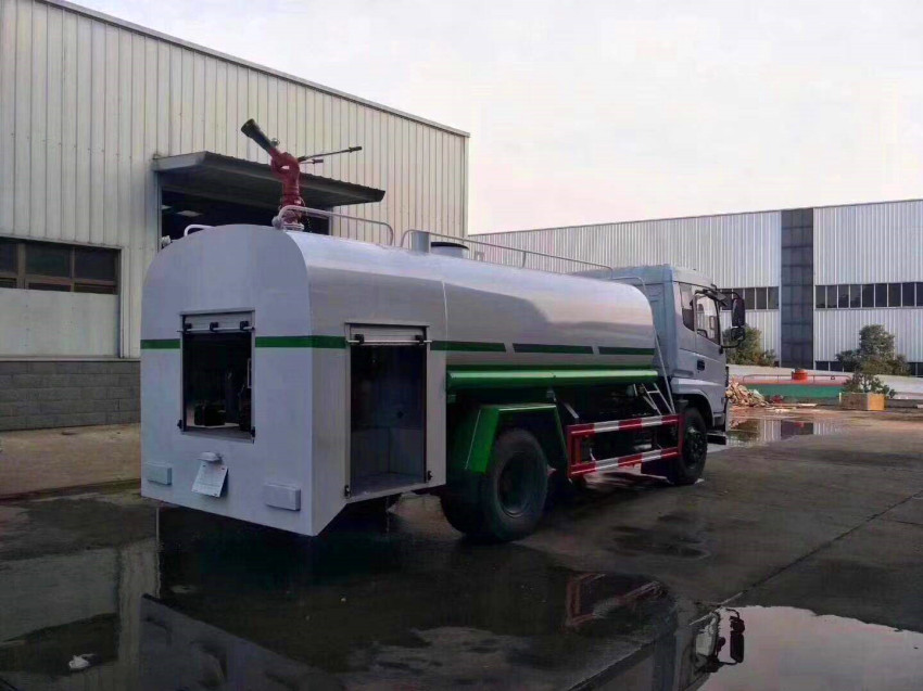 東風153/13噸消防灑水車-12噸消防灑水車 東風153/13噸消防灑水車-12噸消防灑水車