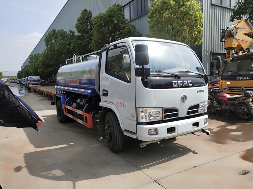 新款5噸灑水車-東風新款5噸灑水車廠家價格報價-湖北程力 新款5噸灑水車-東風新款5噸灑水車廠家價格報價-湖北程力
