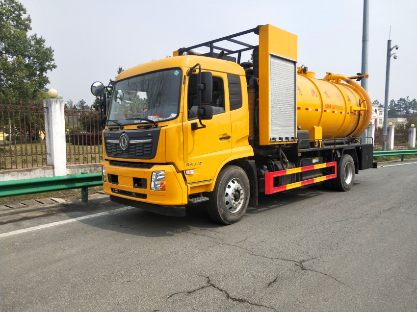 國六吸污車的發動機電控功能介紹-吸污車生產廠家 國六吸污車的發動機電控功能介紹-吸污車生產廠家