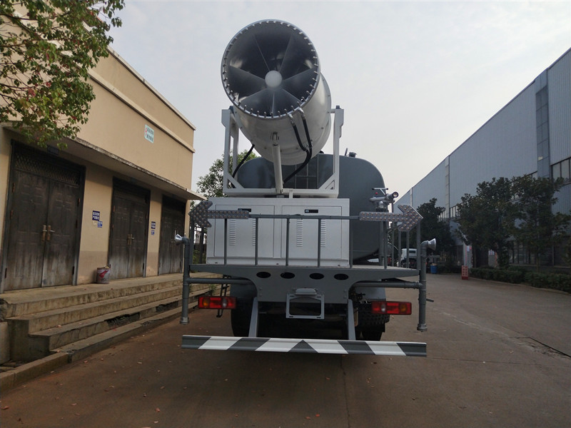 東風T5 抑塵車-霧炮車-18方多功能抑塵車價格 東風T5 抑塵車-霧炮車-18方多功能抑塵車價格