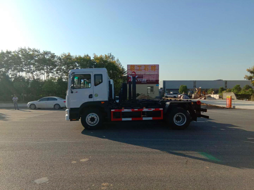 東風D9勾臂式垃圾車-垃圾車-東風D9勾臂式垃圾車廠家直銷 東風D9勾臂式垃圾車-垃圾車-東風D9勾臂式垃圾車廠家直銷