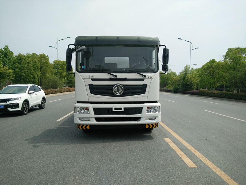 為躲避環(huán)衛(wèi)灑水車釀成慘劇 究竟誰(shuí)負(fù)責(zé)-程力集團(tuán) 為躲避環(huán)衛(wèi)灑水車釀成慘劇 究竟誰(shuí)負(fù)責(zé)-程力集團(tuán)