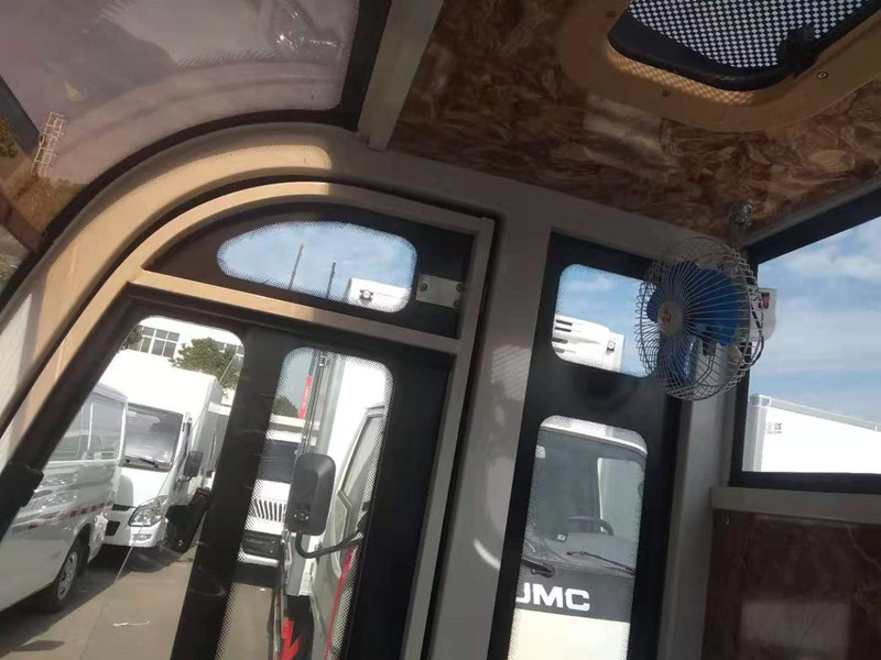 電動掃路車圖片 電動掃路車圖片