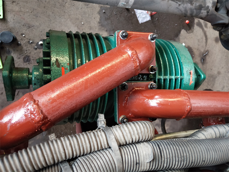 豬廠用的國六吸糞車多少錢-湖北程力吸糞車生產(chǎn)廠家 豬廠用的國六吸糞車多少錢-湖北程力吸糞車生產(chǎn)廠家