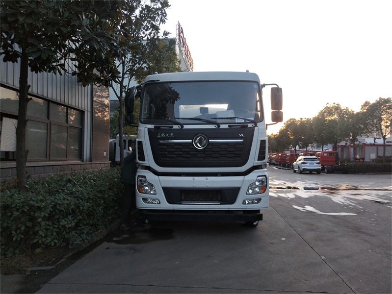 東風天龍25噸灑水車 東風天龍25噸灑水車