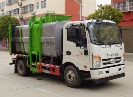 程力威牌CLW5090TCA6BS型餐廚垃圾車 程力威牌CLW5090TCA6BS型餐廚垃圾車
