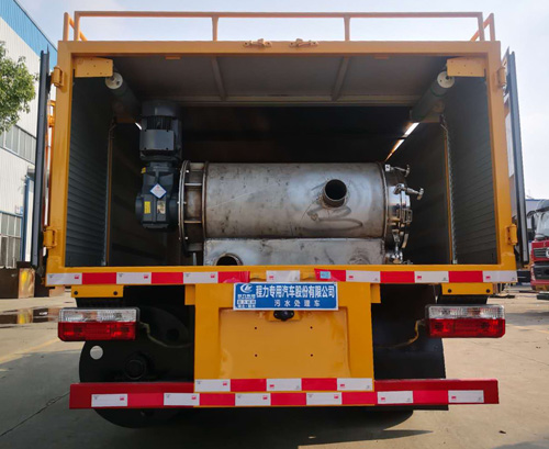 程力威牌CLW5046TWC6型污水處理車 程力威牌CLW5046TWC6型污水處理車