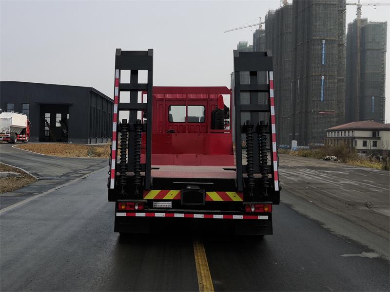 東風牌EQ5180TPBGSZ6DS型平板運輸車 東風牌EQ5180TPBGSZ6DS型平板運輸車