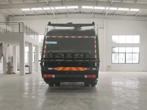 程力威牌CLW5183ZYSC6型壓縮式垃圾車 程力威牌CLW5183ZYSC6型壓縮式垃圾車
