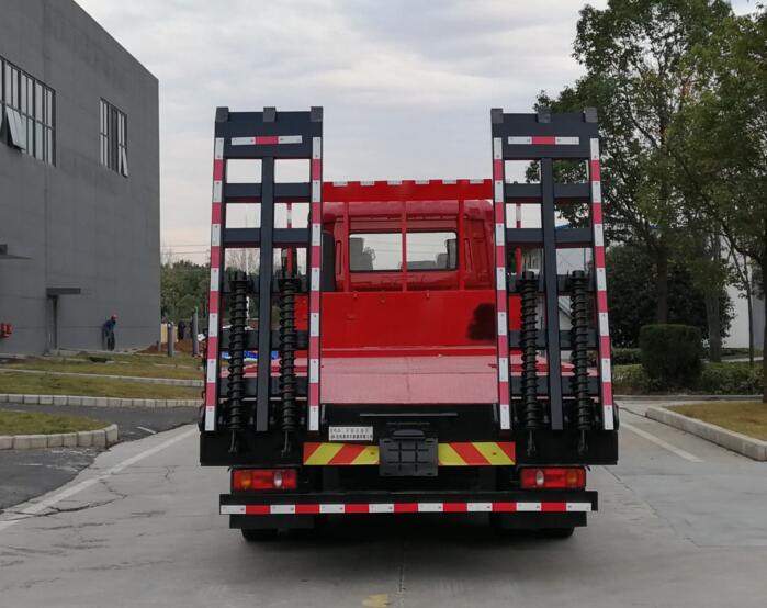 東風牌DFV5243TPBGP6D1型平板運輸車 東風牌DFV5243TPBGP6D1型平板運輸車