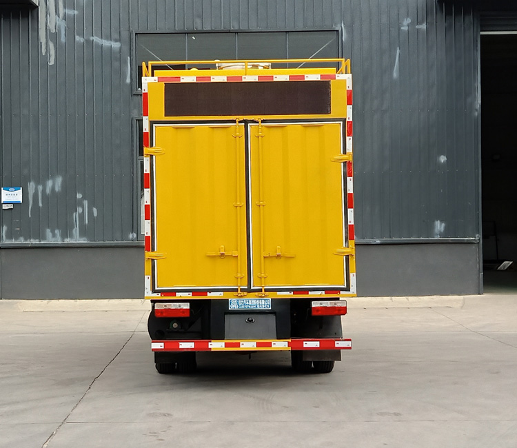 程力牌CL5070TWJ6HC型吸污凈化車 程力牌CL5070TWJ6HC型吸污凈化車