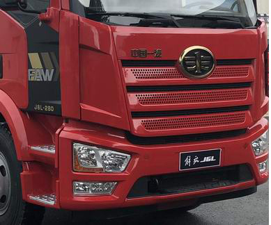 大力牌DLQ5180CCQXND6C型畜禽運輸車 大力牌DLQ5180CCQXND6C型畜禽運輸車