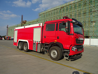 程力威牌CLW5280GXFPM120/HW型泡沫消防車 程力威牌CLW5280GXFPM120/HW型泡沫消防車