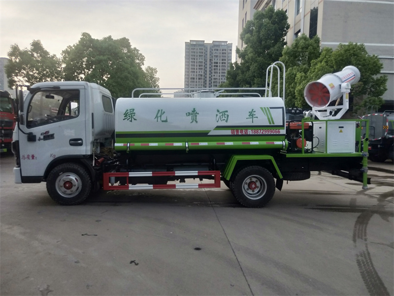 東風(fēng)5方灑水車-藍(lán)牌5方霧炮灑水車 東風(fēng)5方灑水車-藍(lán)牌5方霧炮灑水車