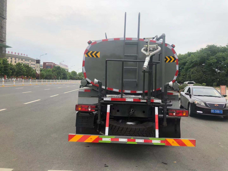 東風天錦10方灑水車-六驅(qū)動灑水車 東風天錦10方灑水車-六驅(qū)動灑水車