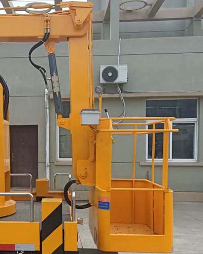 華通牌HCQ5060JGKJX6型高空作業車 華通牌HCQ5060JGKJX6型高空作業車