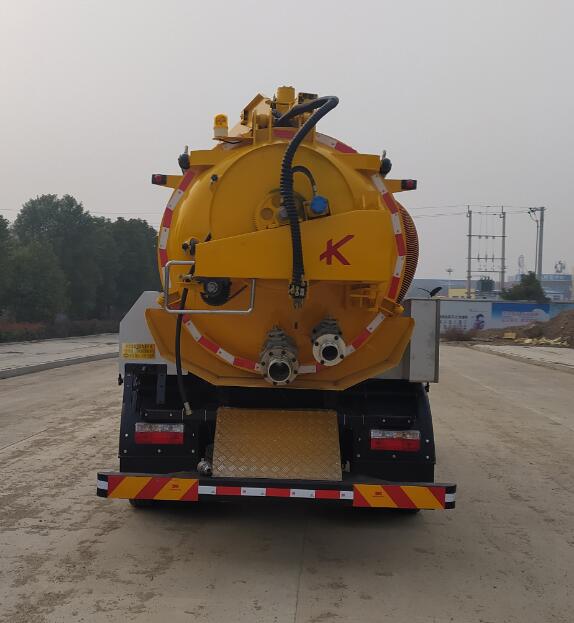 中汽力威牌HLW5140GQW6EQ型清洗吸污車 中汽力威牌HLW5140GQW6EQ型清洗吸污車