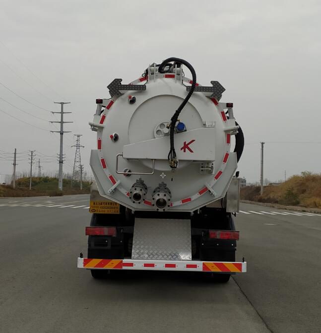 中汽力威牌HLW5250GQW6Z型清洗吸污車 中汽力威牌HLW5250GQW6Z型清洗吸污車
