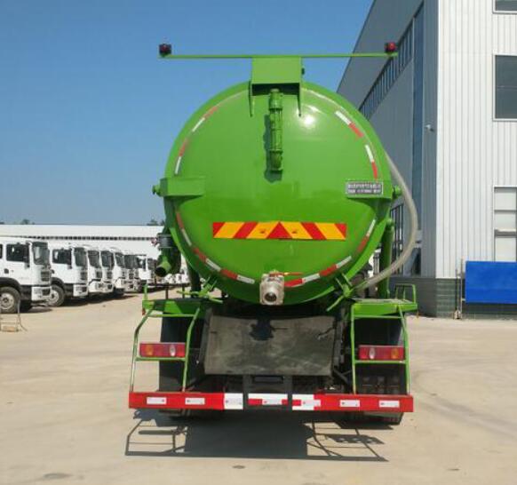 浩天星運(yùn)牌HTX5183GXWL6型吸污車 浩天星運(yùn)牌HTX5183GXWL6型吸污車