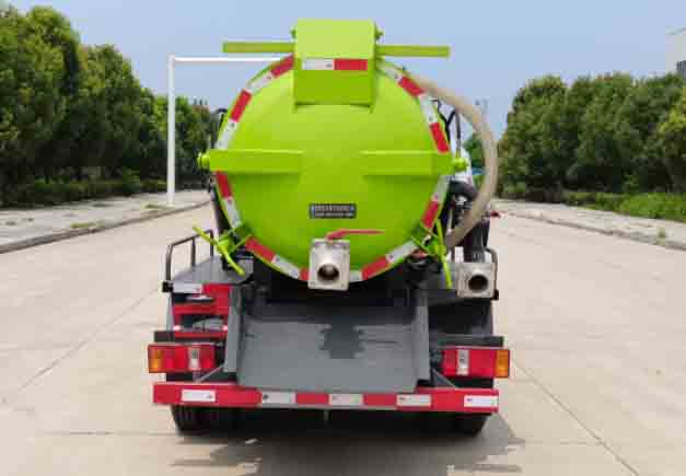 旺龍威牌WLW5040GXWK型吸污車 旺龍威牌WLW5040GXWK型吸污車