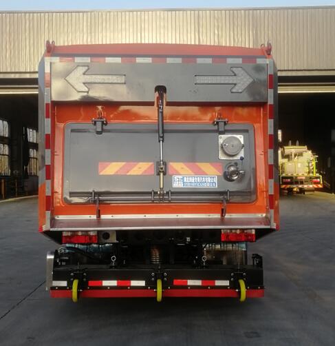 豐霸牌STD5180TXCXJ6型吸塵車 豐霸牌STD5180TXCXJ6型吸塵車