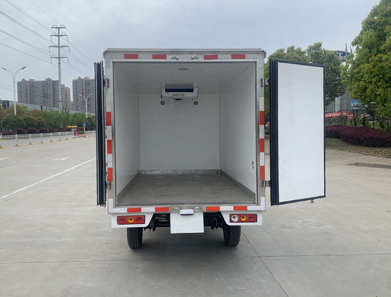 楚飛牌CLQ5020XLC6BJ型冷藏車 楚飛牌CLQ5020XLC6BJ型冷藏車