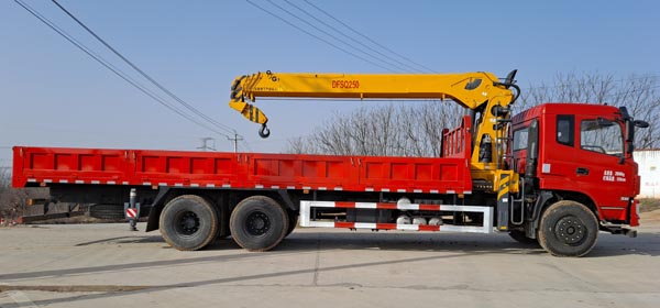 東風牌EQ5250JSQGP6型隨車起重運輸車 東風牌EQ5250JSQGP6型隨車起重運輸車