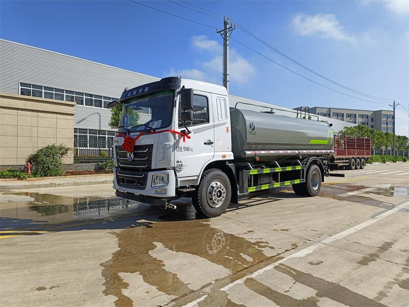 東風華神 14.3 方灑水車產品介紹 東風華神 14.3 方灑水車產品介紹