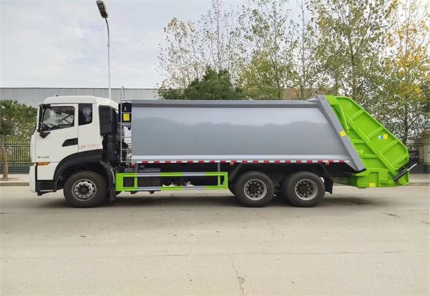 東風凱普特壓縮垃圾車側(cè)面圖