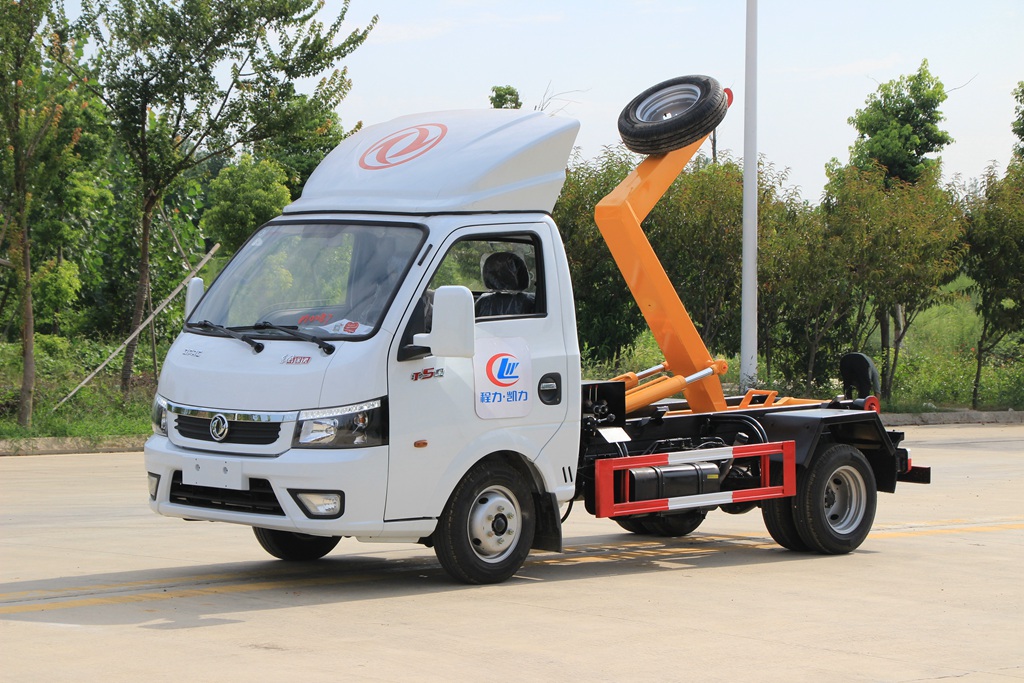 東風途逸勾臂垃圾車