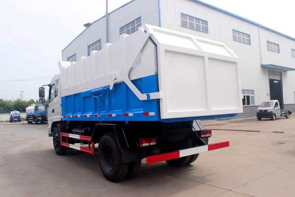 東風(fēng)專底對(duì)接式垃圾車