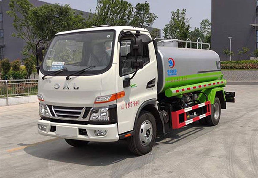 江淮駿鈴5噸灑水車圖片