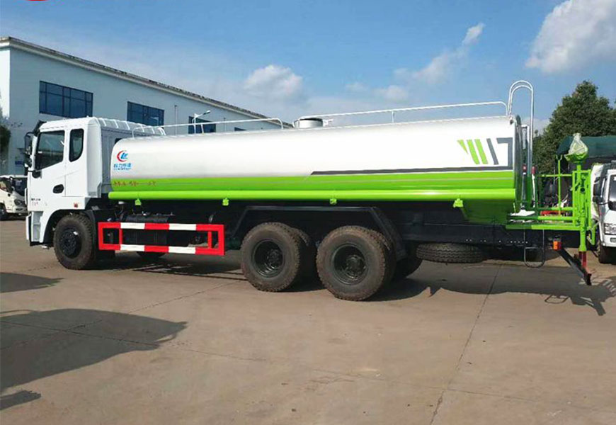 東風錦程V6后雙橋20噸灑水車側面圖